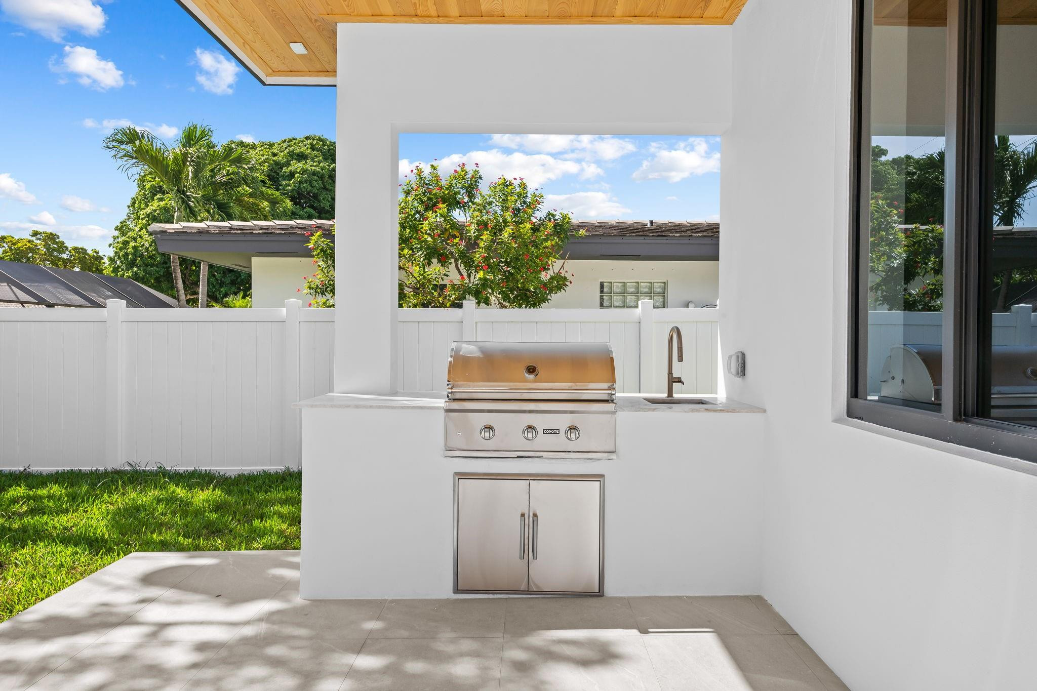 4516 Northeast 22nd Road Fort Lauderdale, FL 33308 - Photo 21 of 29 Photo 21