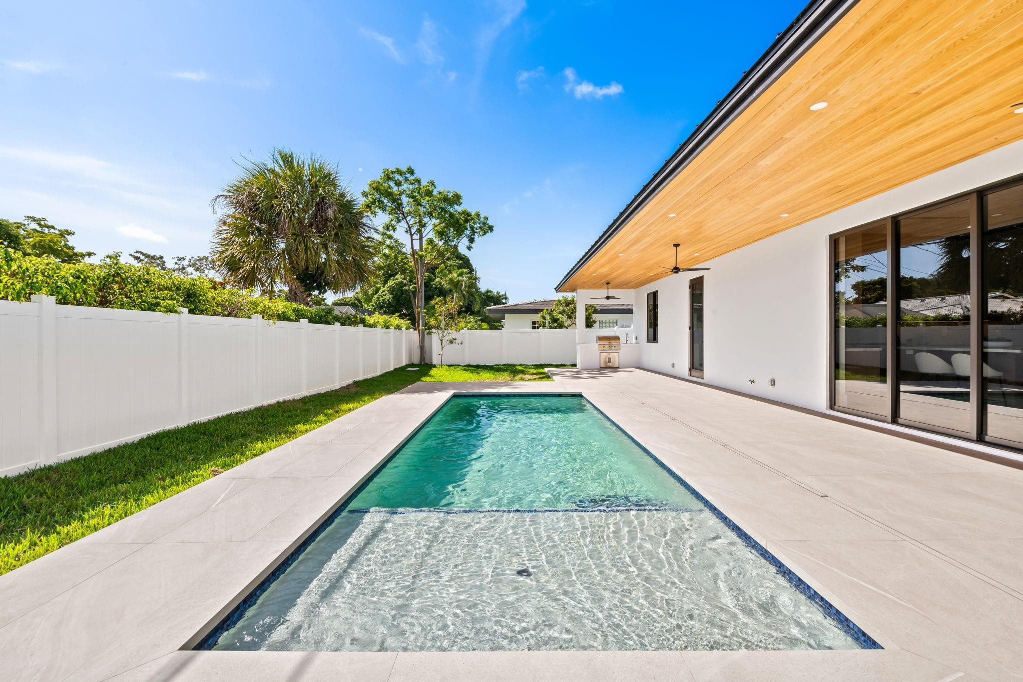 4516 Northeast 22nd Road Fort Lauderdale, FL 33308 - Photo 23 of 29 Photo 23