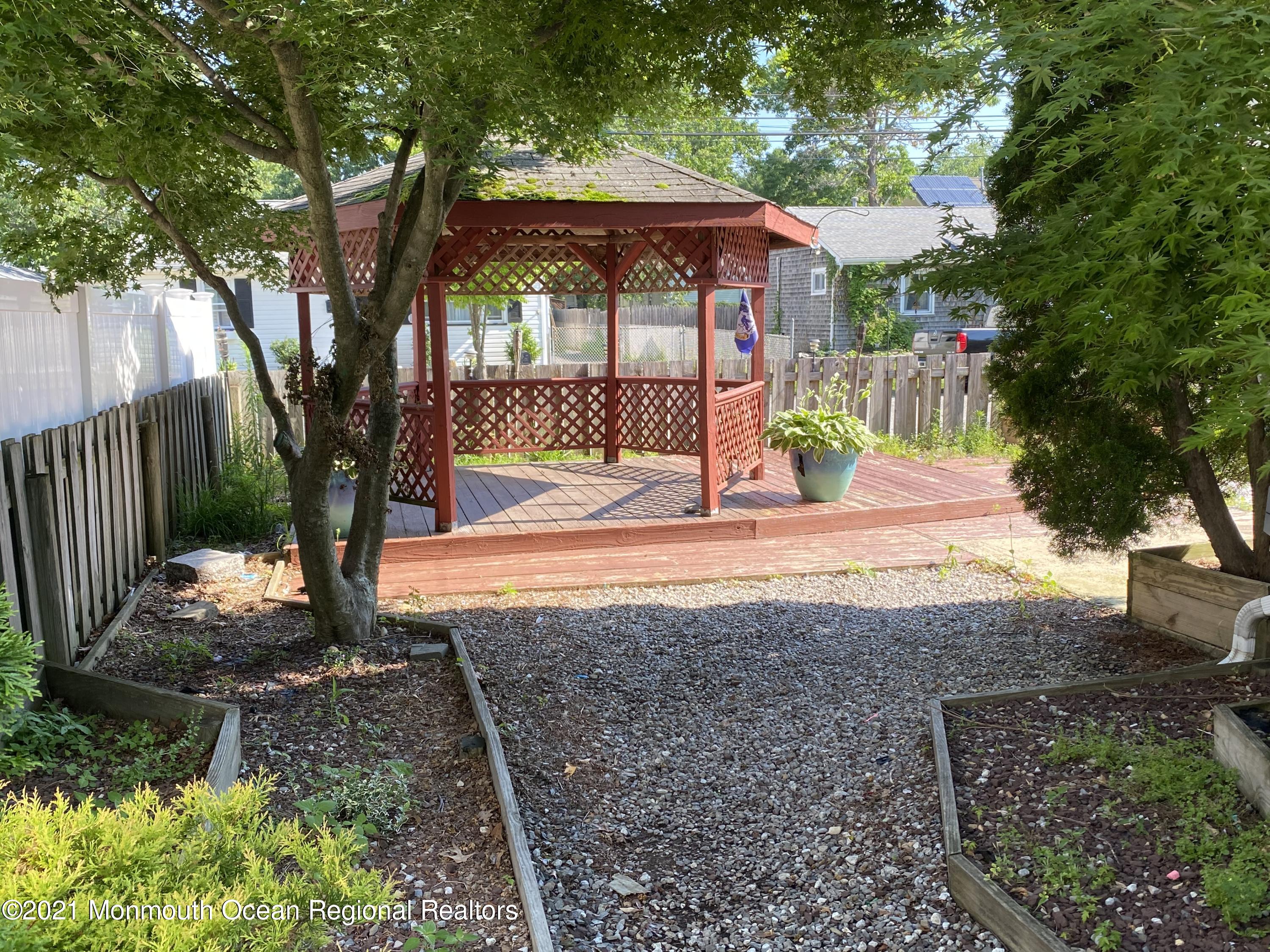 476 Mantoloking Road Brick, NJ 08723 - Photo 3 of 10 IMG-8134