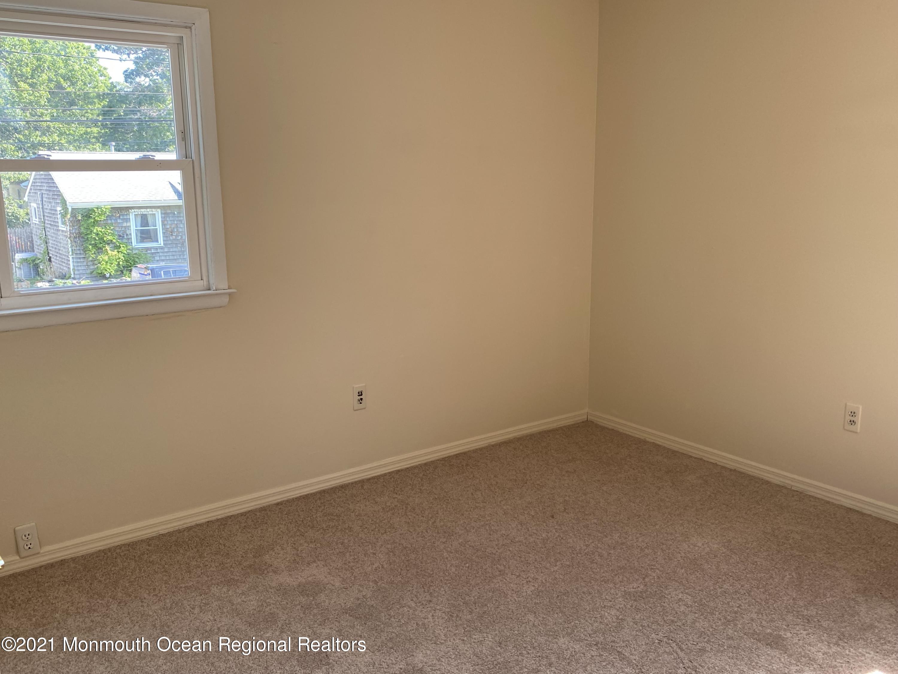 476 Mantoloking Road Brick, NJ 08723 - Photo 7 of 10 IMG-8138