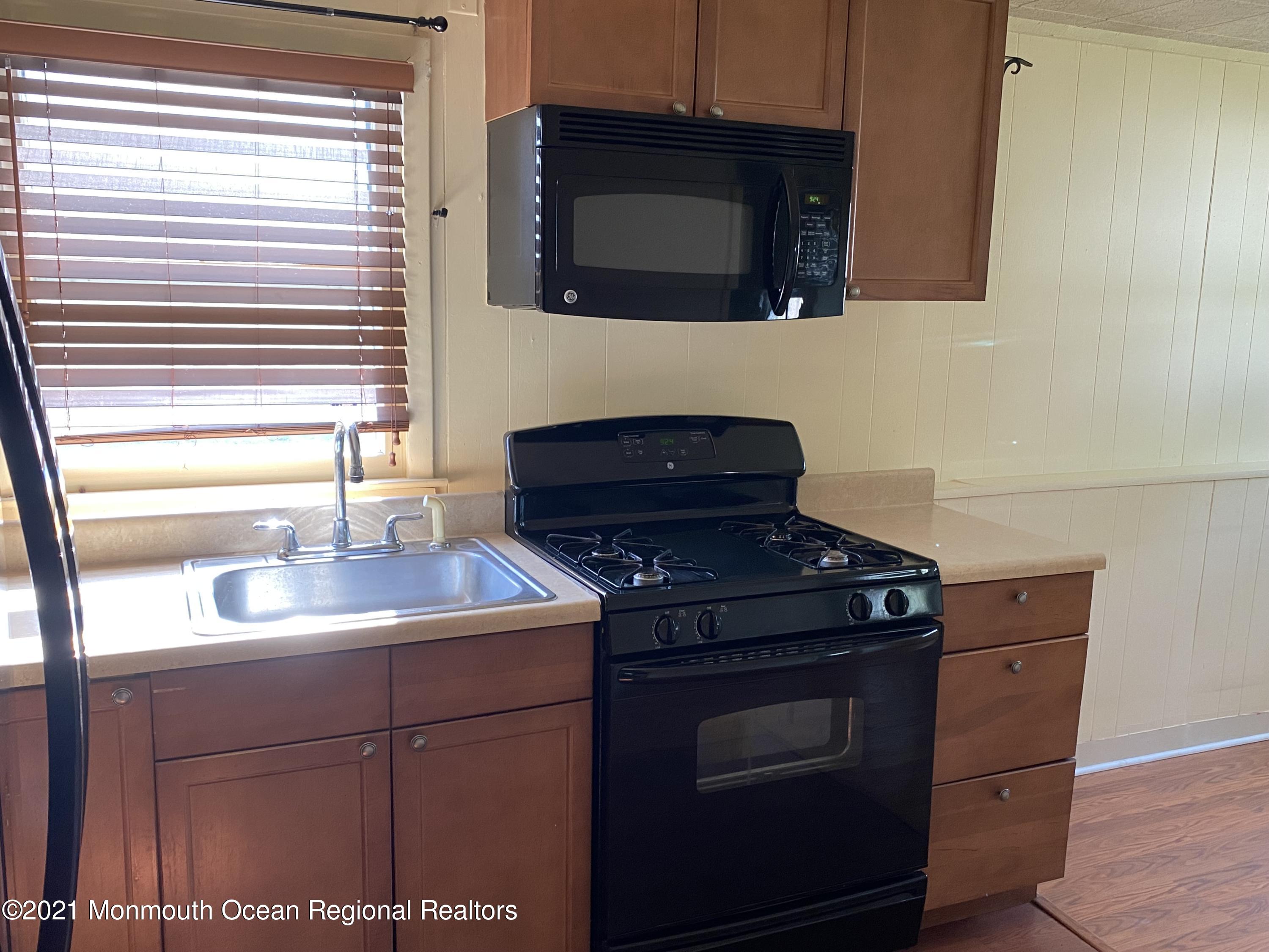 476 Mantoloking Road Brick, NJ 08723 - Photo 9 of 10 IMG-8140