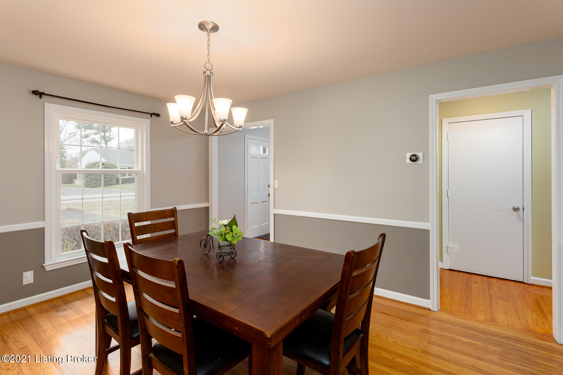 8209 Old Gate Road Louisville, KY 40241 - Photo 10 of 33 Formal Dining