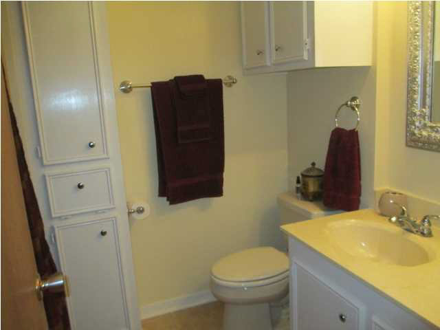 1179 West Parks Road Raymond, MS 39154 - Photo 22 of 30 Hall Bath