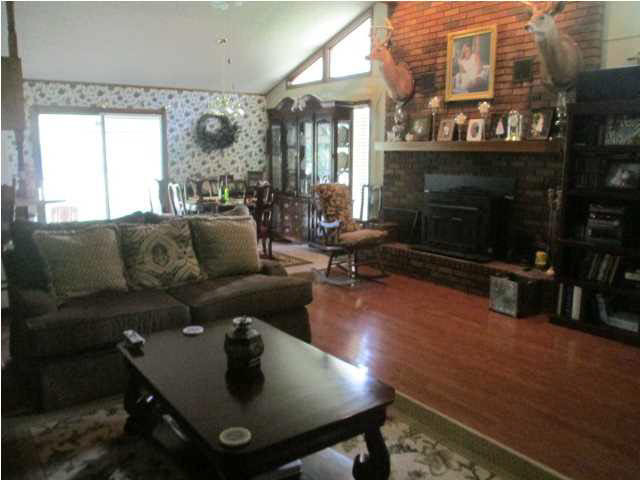 1179 West Parks Road Raymond, MS 39154 - Photo 7 of 30 Great room into dining