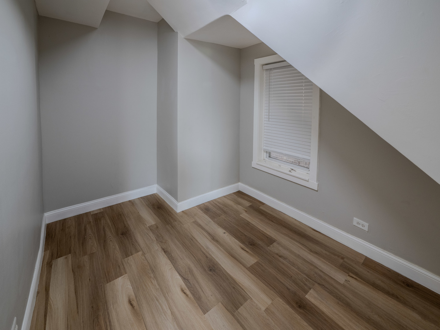 1824 South Harding Avenue Chicago, IL 60623 - Photo 13 of 63