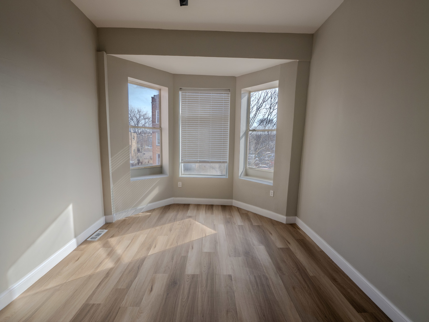 1824 South Harding Avenue Chicago, IL 60623 - Photo 21 of 63