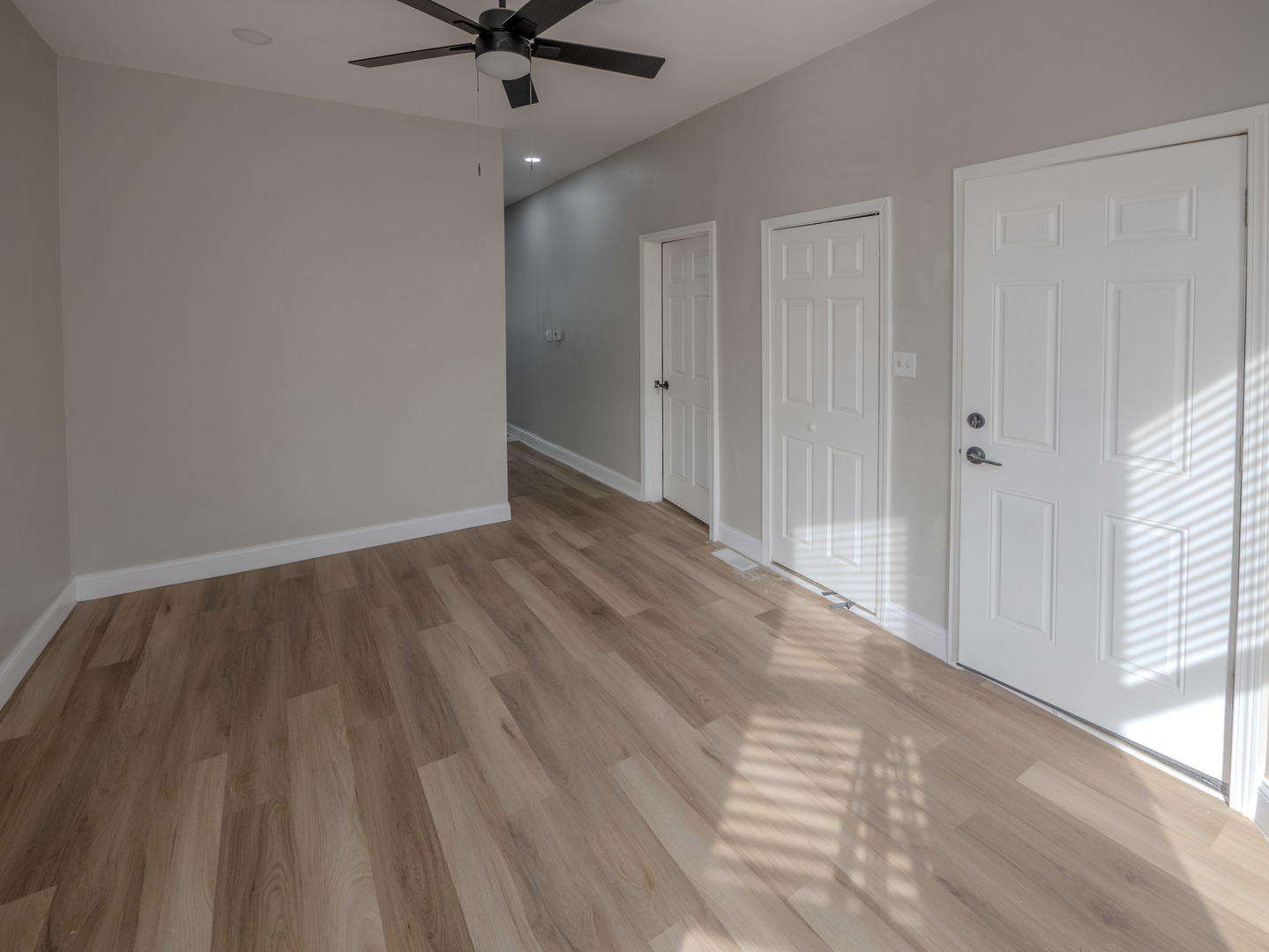 1824 South Harding Avenue Chicago, IL 60623 - Photo 4 of 63