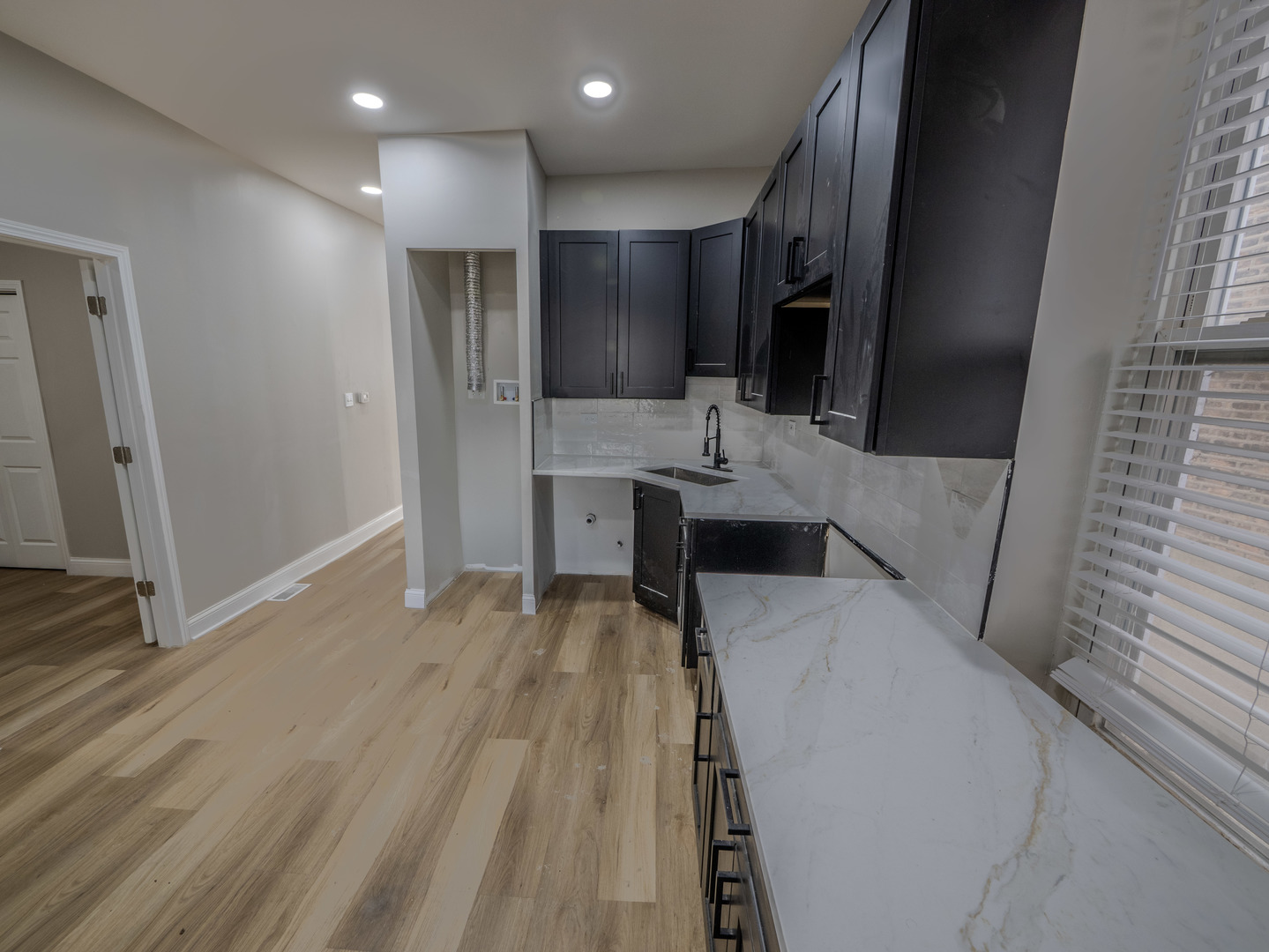 1824 South Harding Avenue Chicago, IL 60623 - Photo 10 of 63