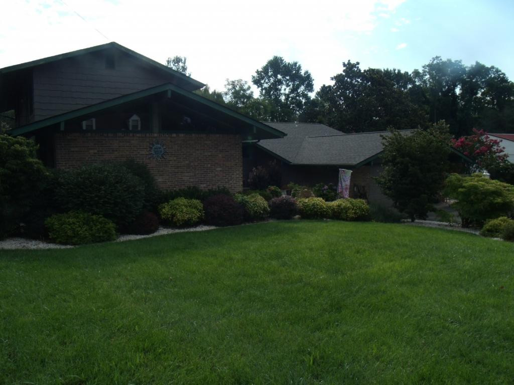 112 Spruce Street Greeneville, TN 37745 - Photo 1 of 36 Photo 1
