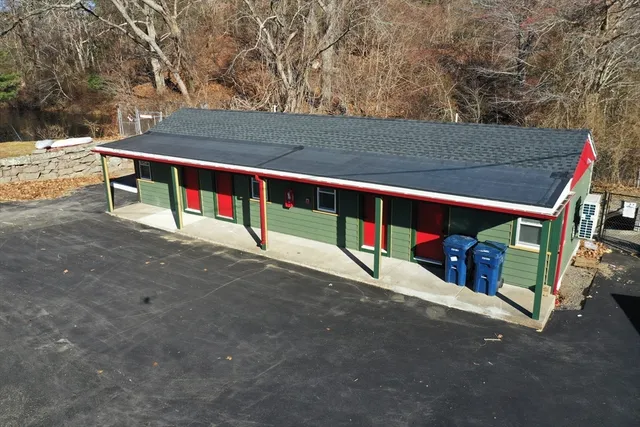 $2,100 | 825 Scenic Highway, Unit 4, Bourne, MA 02532