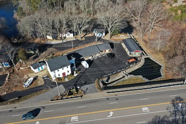 $2,100 | 825 Scenic Highway, Unit 4, Bourne, MA 02532