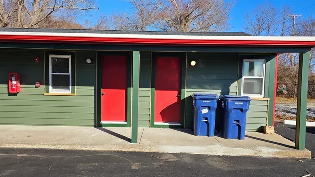 $2,100 | 825 Scenic Highway, Unit 4, Bourne, MA 02532