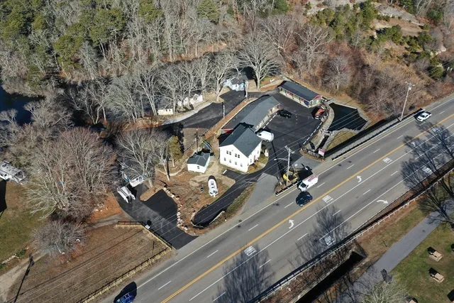 $2,100 | 825 Scenic Highway, Unit 4, Bourne, MA 02532