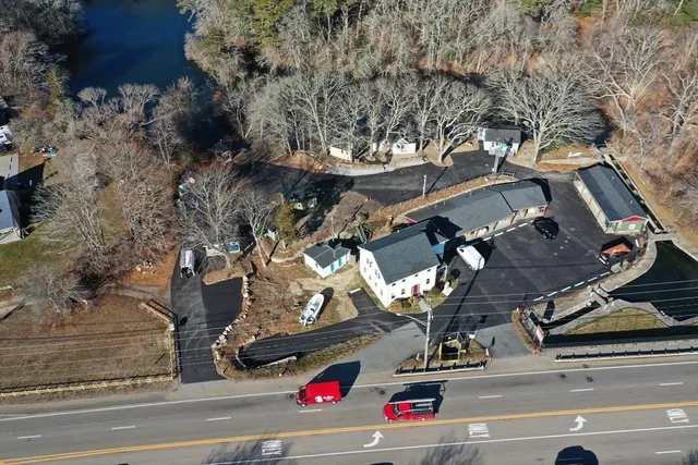 $2,100 | 825 Scenic Highway, Unit 4, Bourne, MA 02532