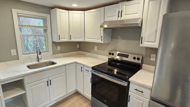 $2,100 | 825 Scenic Highway, Unit 4, Bourne, MA 02532