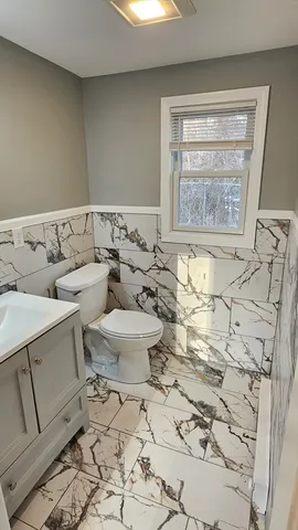 $2,100 | 825 Scenic Highway, Unit 4, Bourne, MA 02532