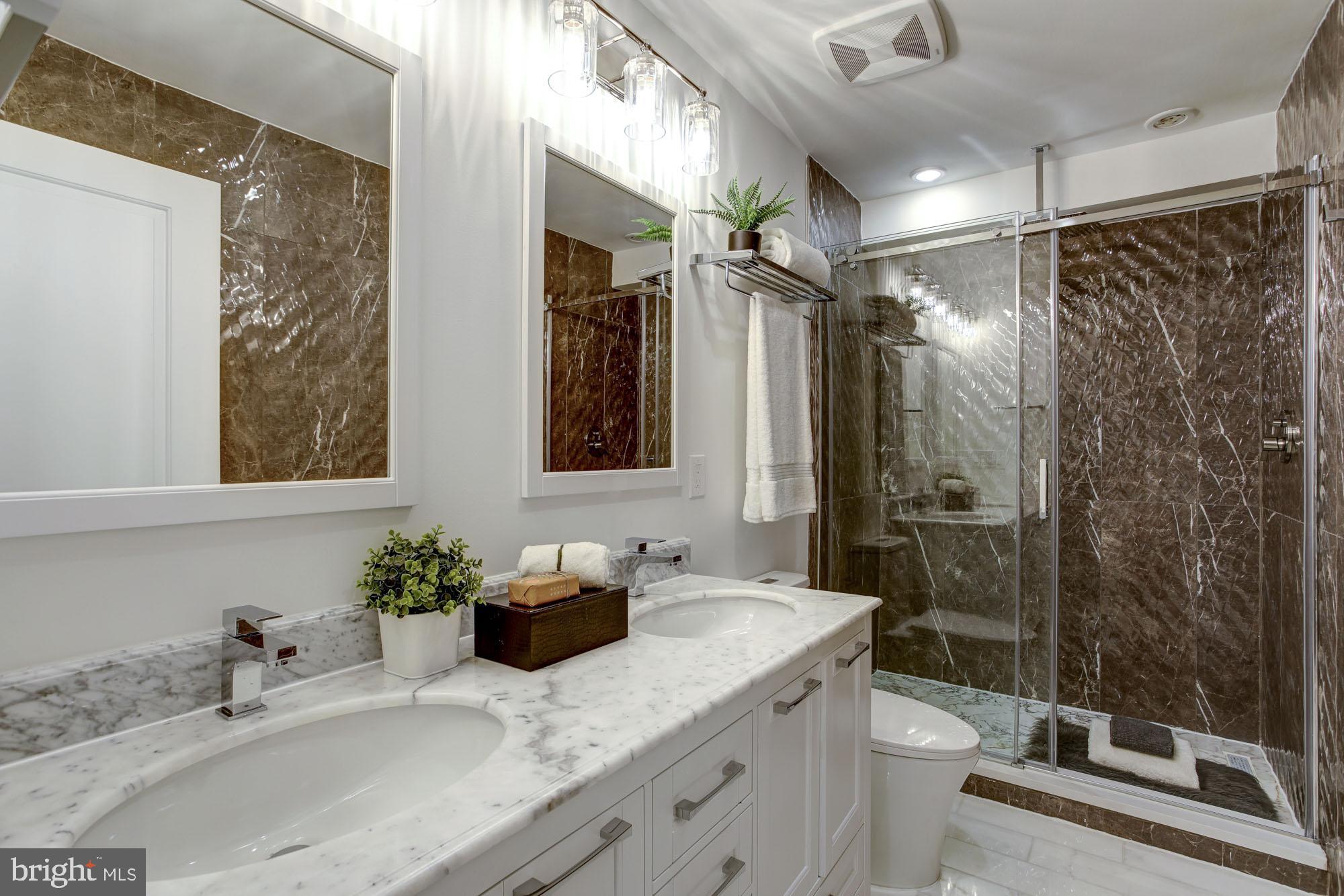 2800 Adams Mill Road Northwest, Unit 2 Washington, DC 20009 - Photo 10 of 17 with special full ensuite