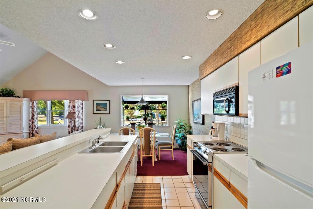 250 Clubhouse Road, Unit A Sunset Beach, NC 28468 - Photo 9 of 32 Kitchen
