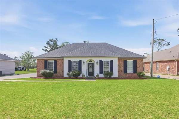 $265,000 | 5781 Amoco Road, Iowa, LA 70647