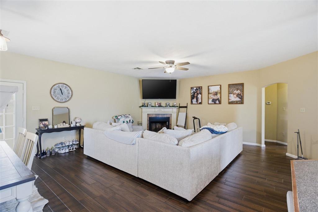 5781 Amoco Road Iowa, LA 70647 - Photo 5 of 18