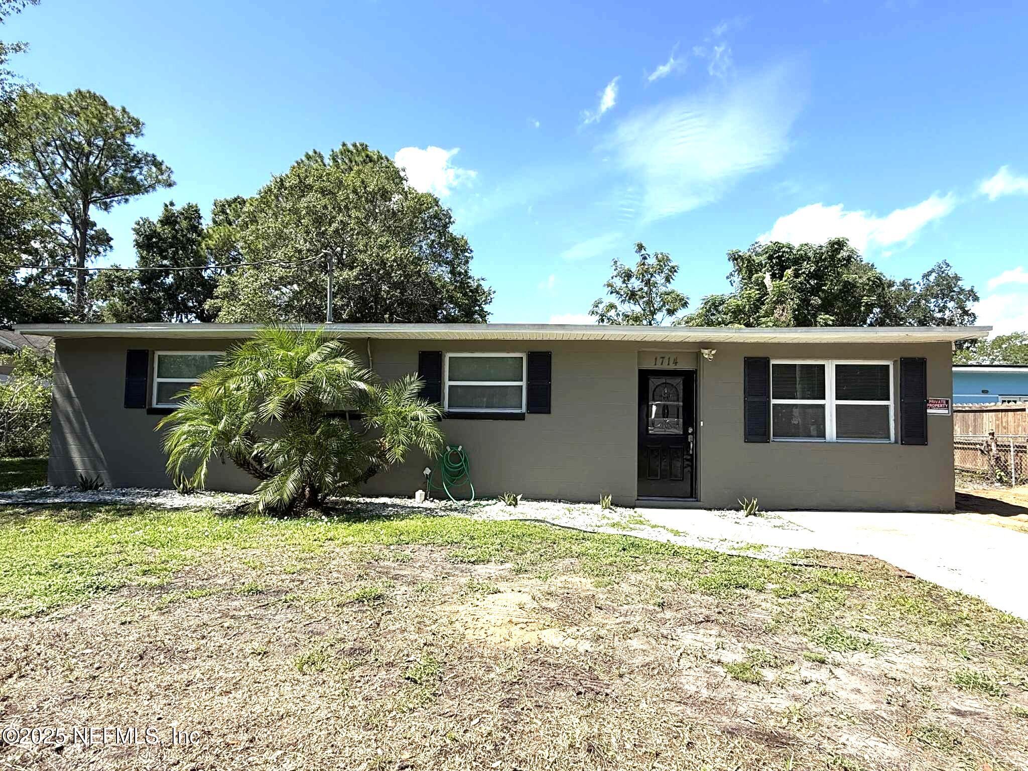1714 Cortez Road Jacksonville, FL 32246 - Photo 1 of 19 Front