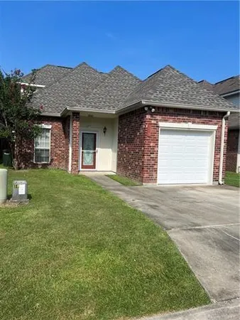 $250,000 | 113 Emerald Oaks Drive, Covington, LA 70433