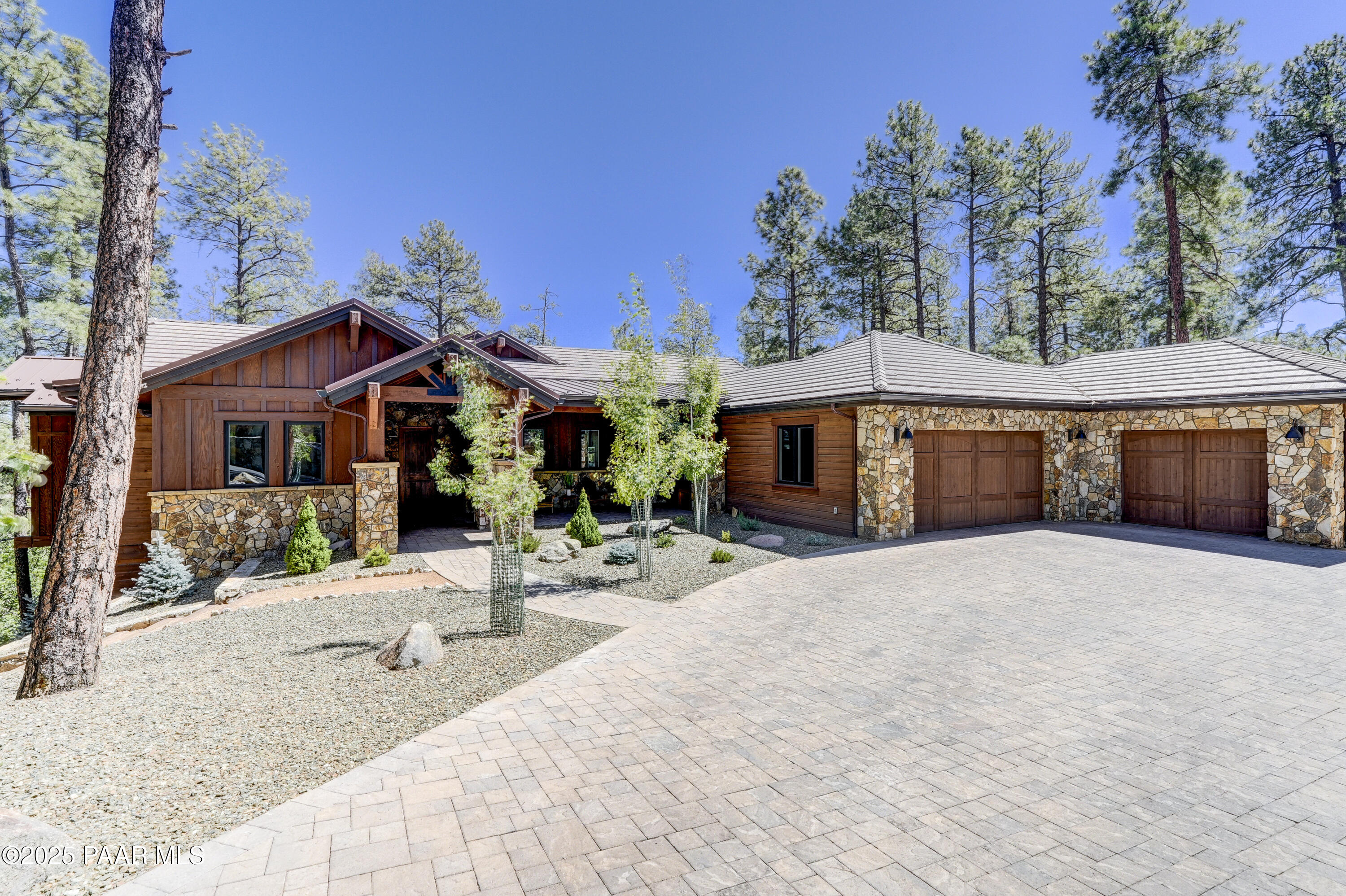 Welcome to 1145 S High Valley Ranch Road