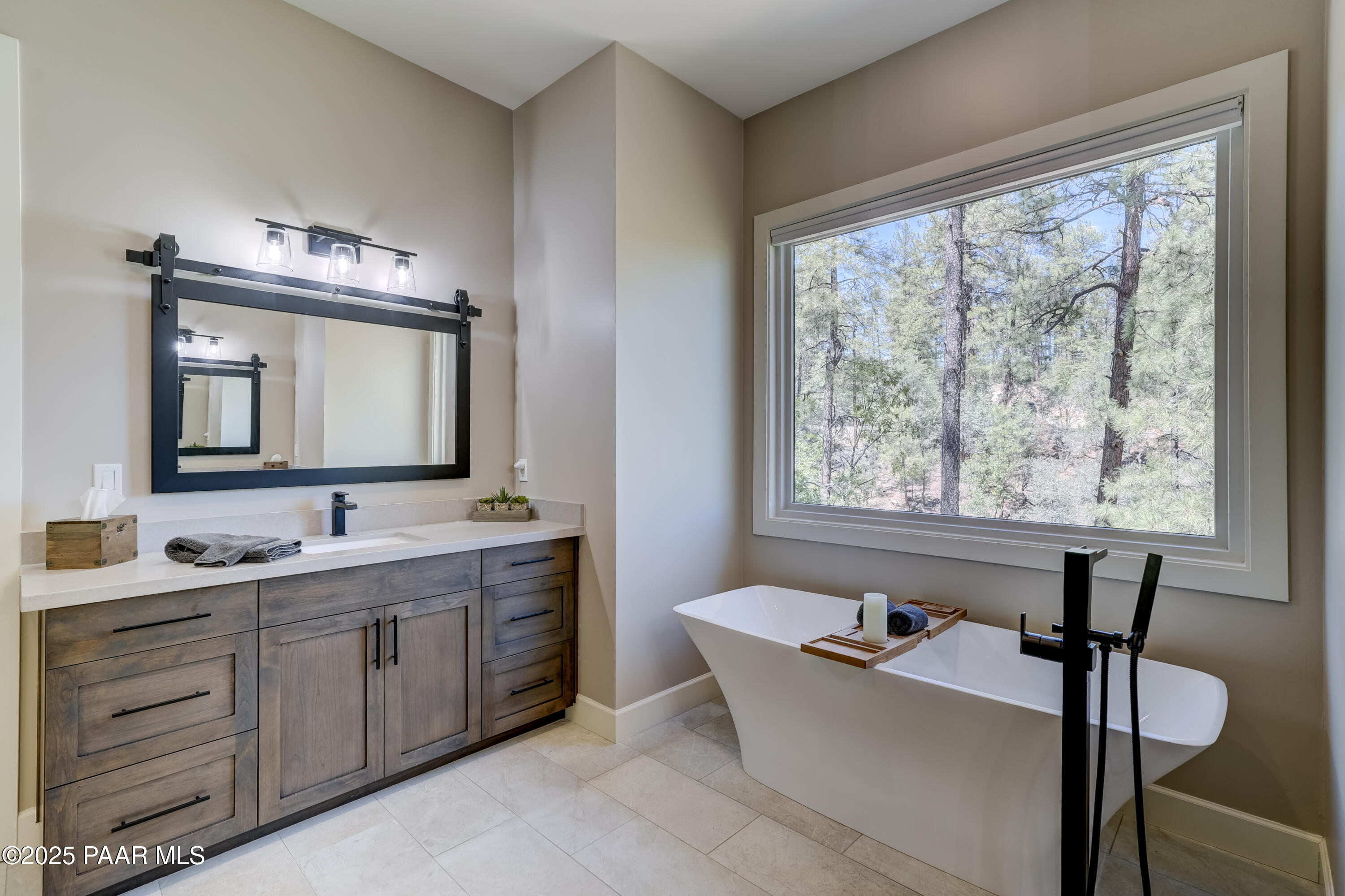 1145 High Valley Ranch Road Prescott, AZ 86303 - Photo 26 of 57 Primary Bathroom