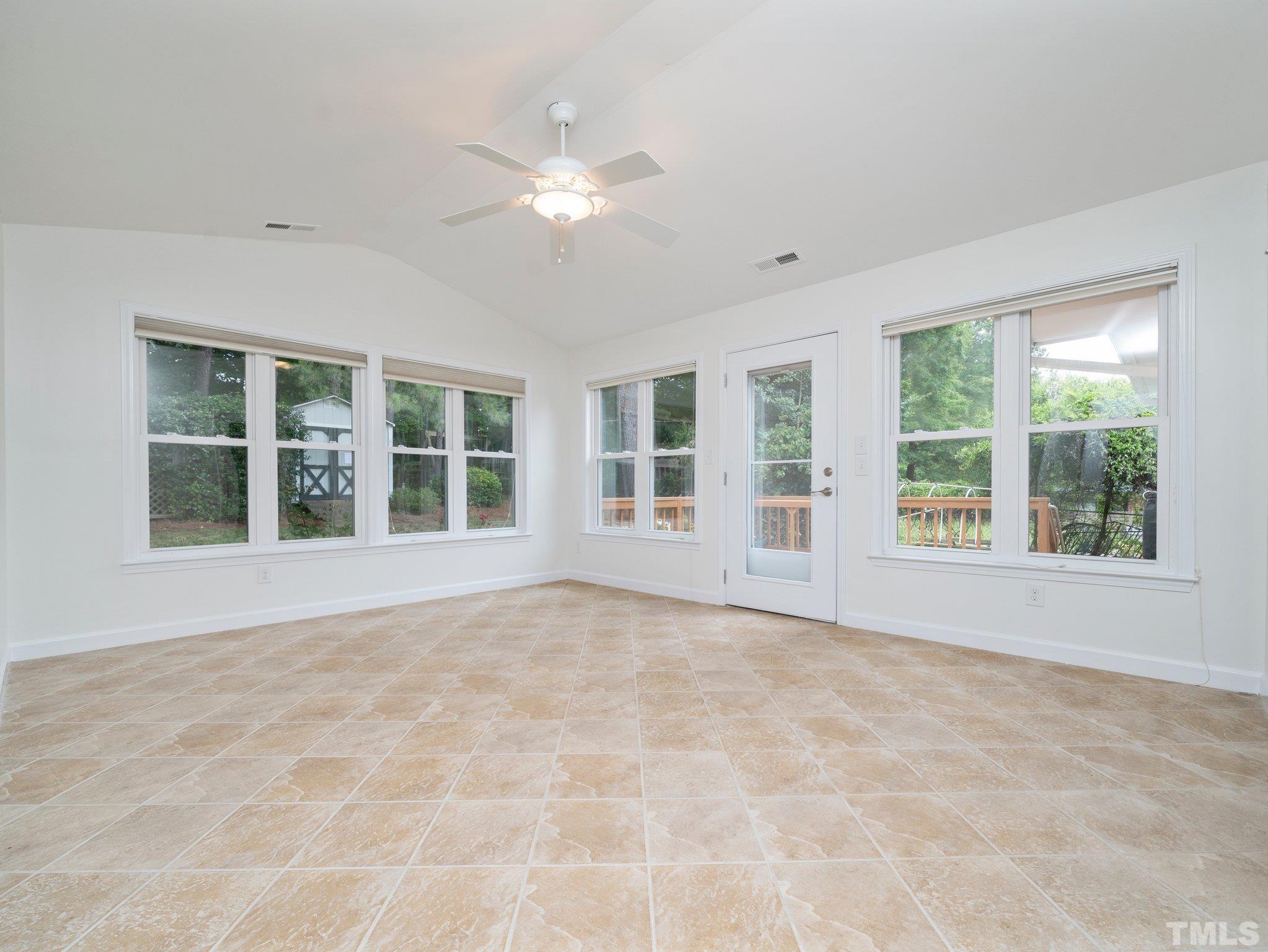 1413 Ashburton Road Raleigh, NC 27606 - Photo 4 of 27