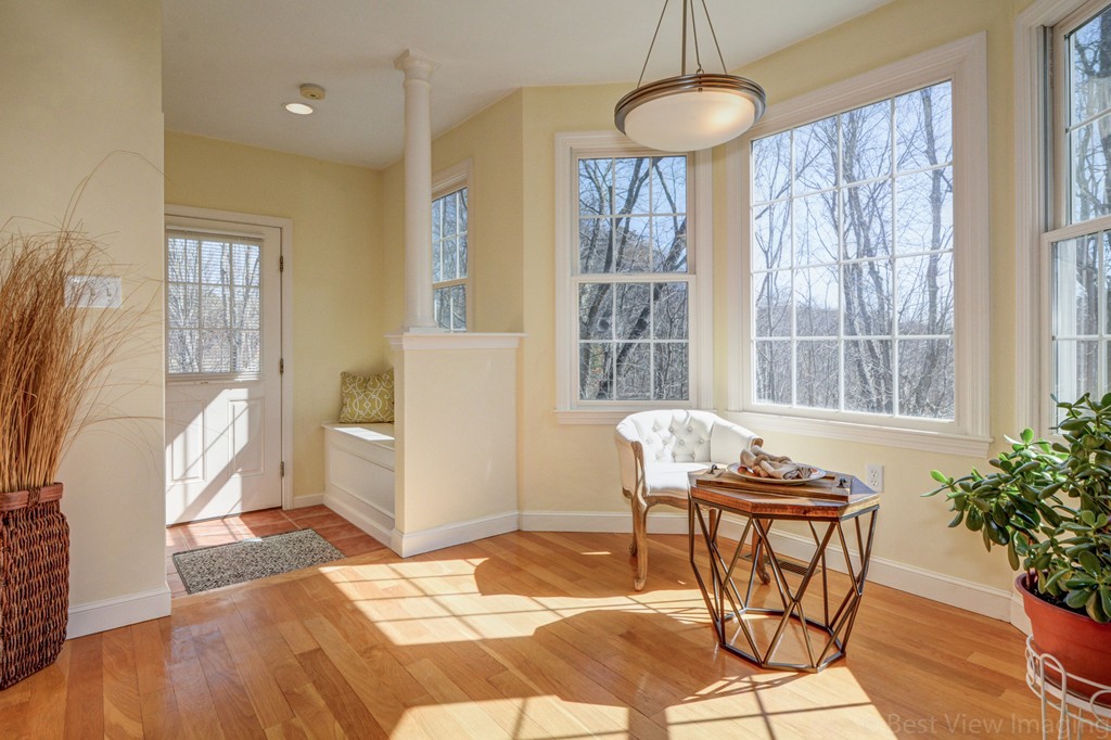 810 Concord Road Sudbury, MA 01776 - Photo 4 of 23 Gallery Image 4