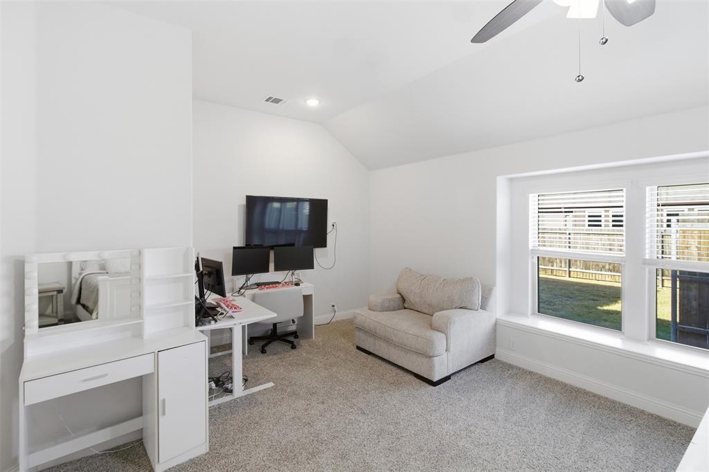 4602 Massey Meadows Way Midlothian, TX 76065 - Photo 15 of 35