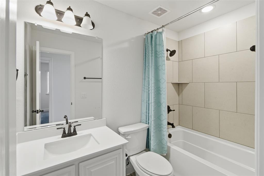 4602 Massey Meadows Way Midlothian, TX 76065 - Photo 24 of 35