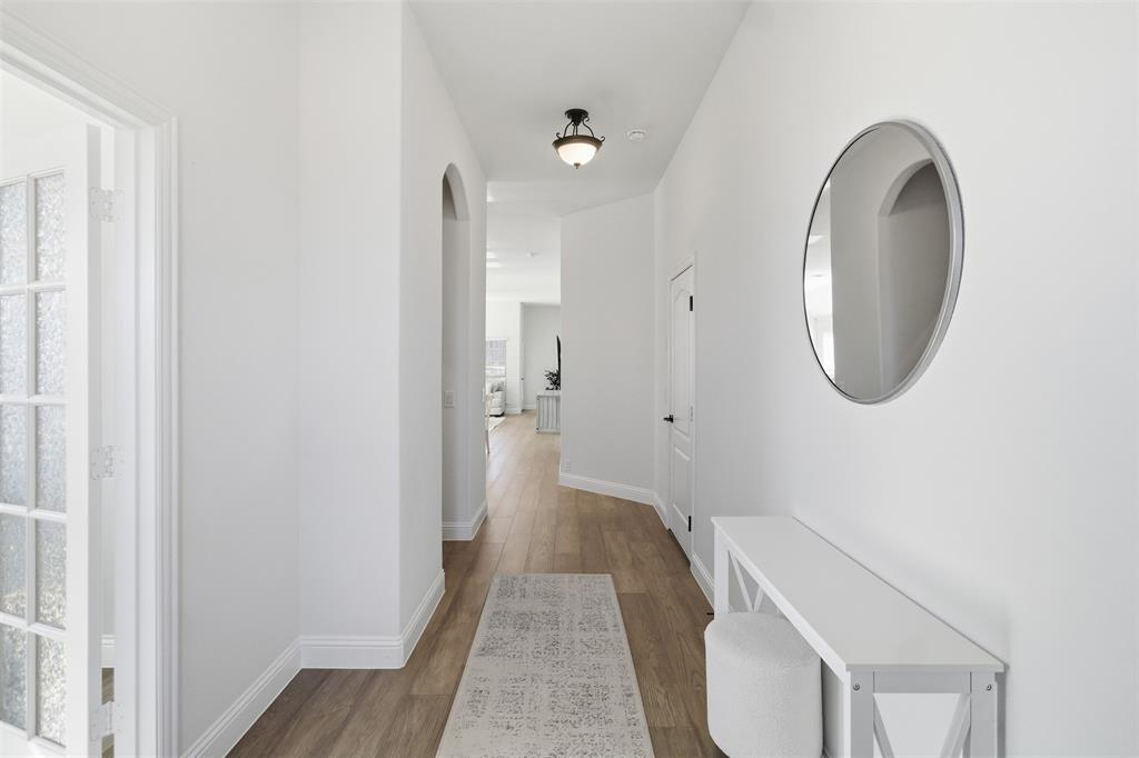 4602 Massey Meadows Way Midlothian, TX 76065 - Photo 4 of 35