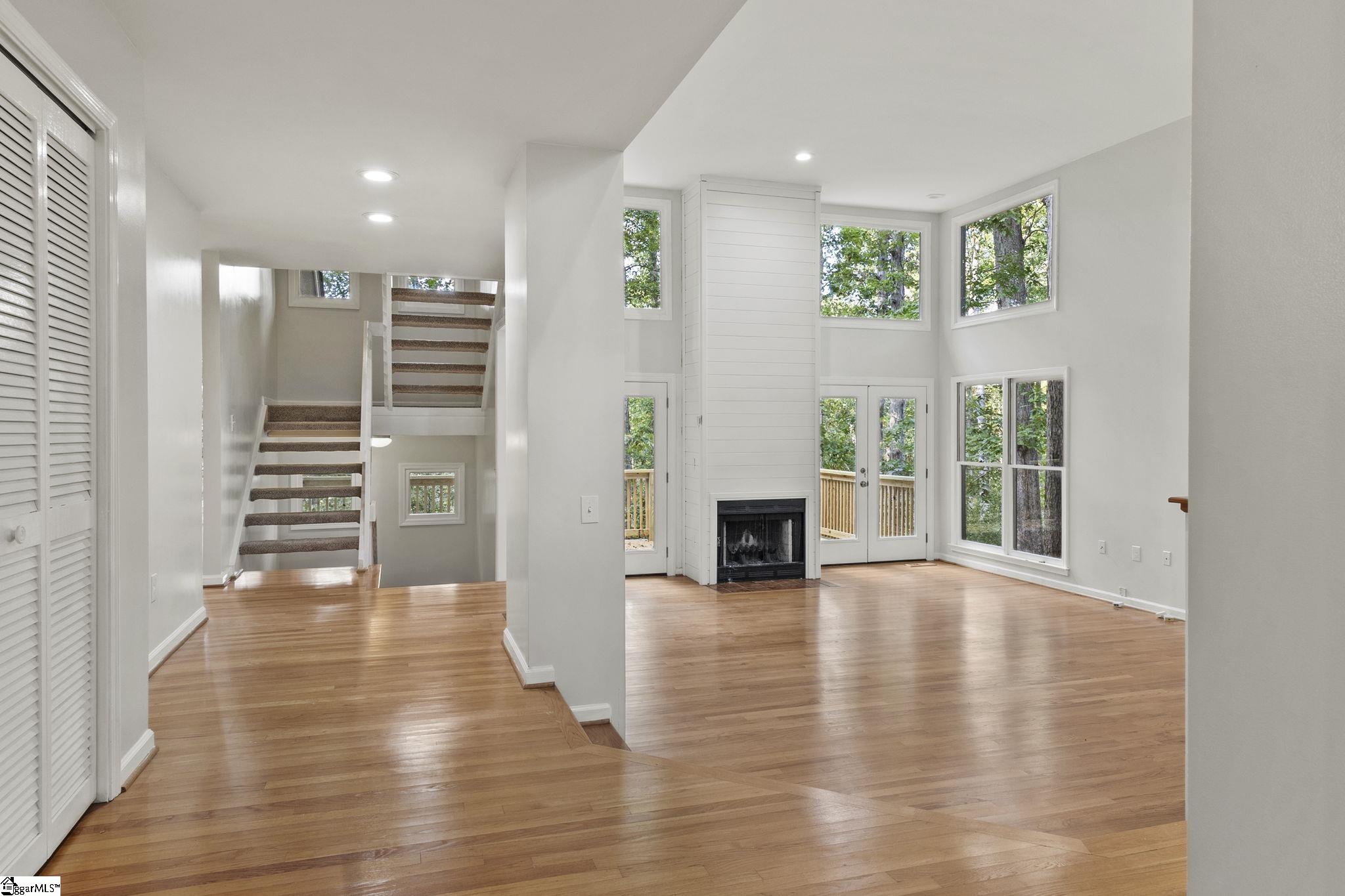 225 Arrowhead Trail Easley, SC 29642 - Photo 4 of 37