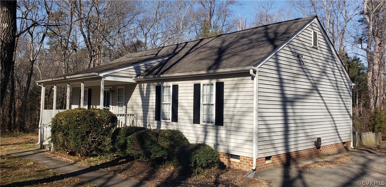 5266 Community House Road Goochland, VA 23063 - Photo 3 of 13 a front view of house with yard