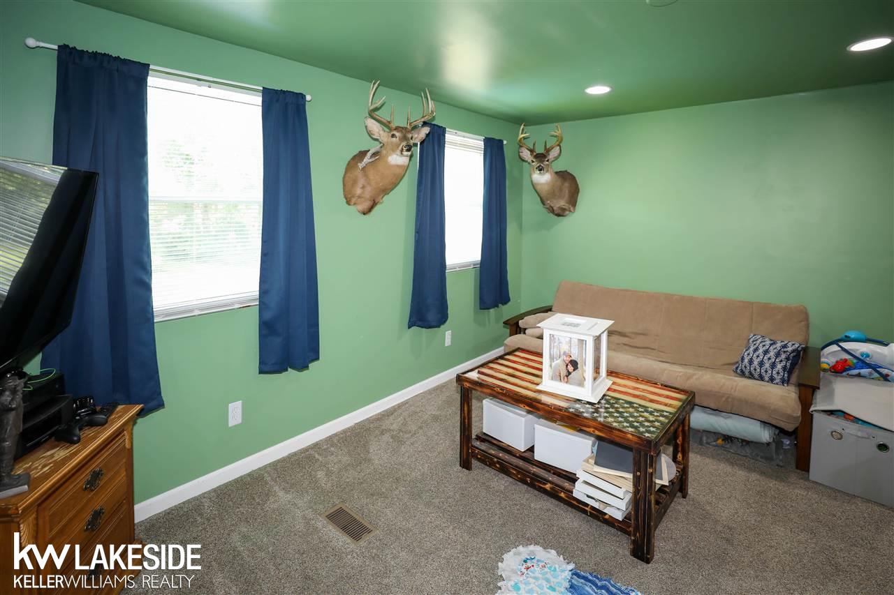 234 Harriet Street Romeo, MI 48065 - Photo 11 of 19 50051047-10.JPG
