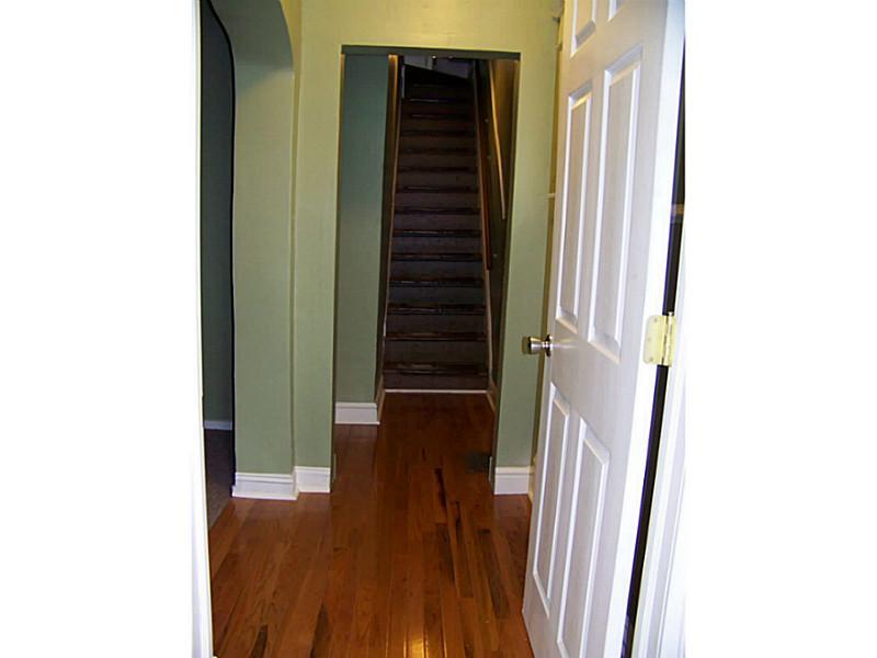 237 Dunseith Street Pittsburgh, PA 15213 - Photo 9 of 15 Gallery Image 9