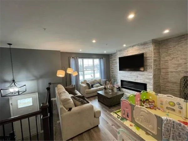 $379,900 | 6504 Joliet Avenue South, Cottage Grove, MN 55016