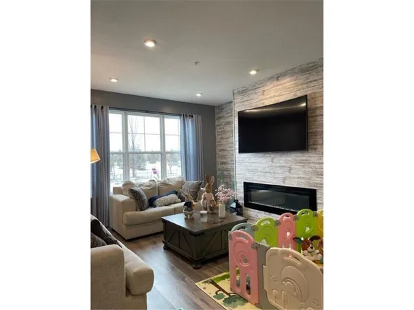 $379,900 | 6504 Joliet Avenue South, Cottage Grove, MN 55016