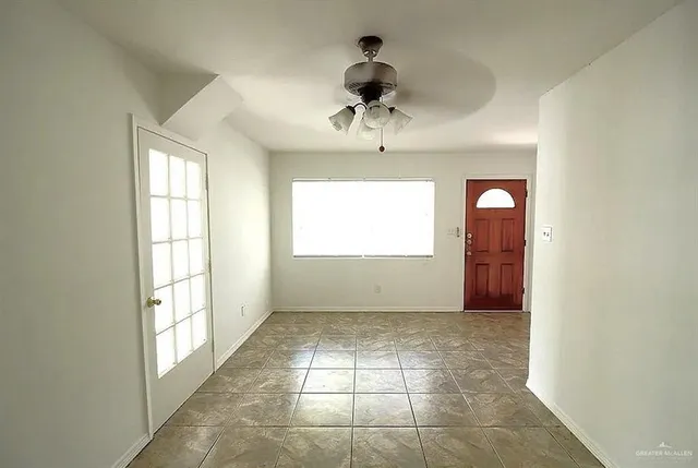 $1,100 | 2709 Fir Avenue, McAllen, TX 78501