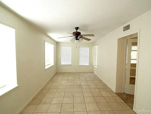 $1,100 | 2709 Fir Avenue, McAllen, TX 78501