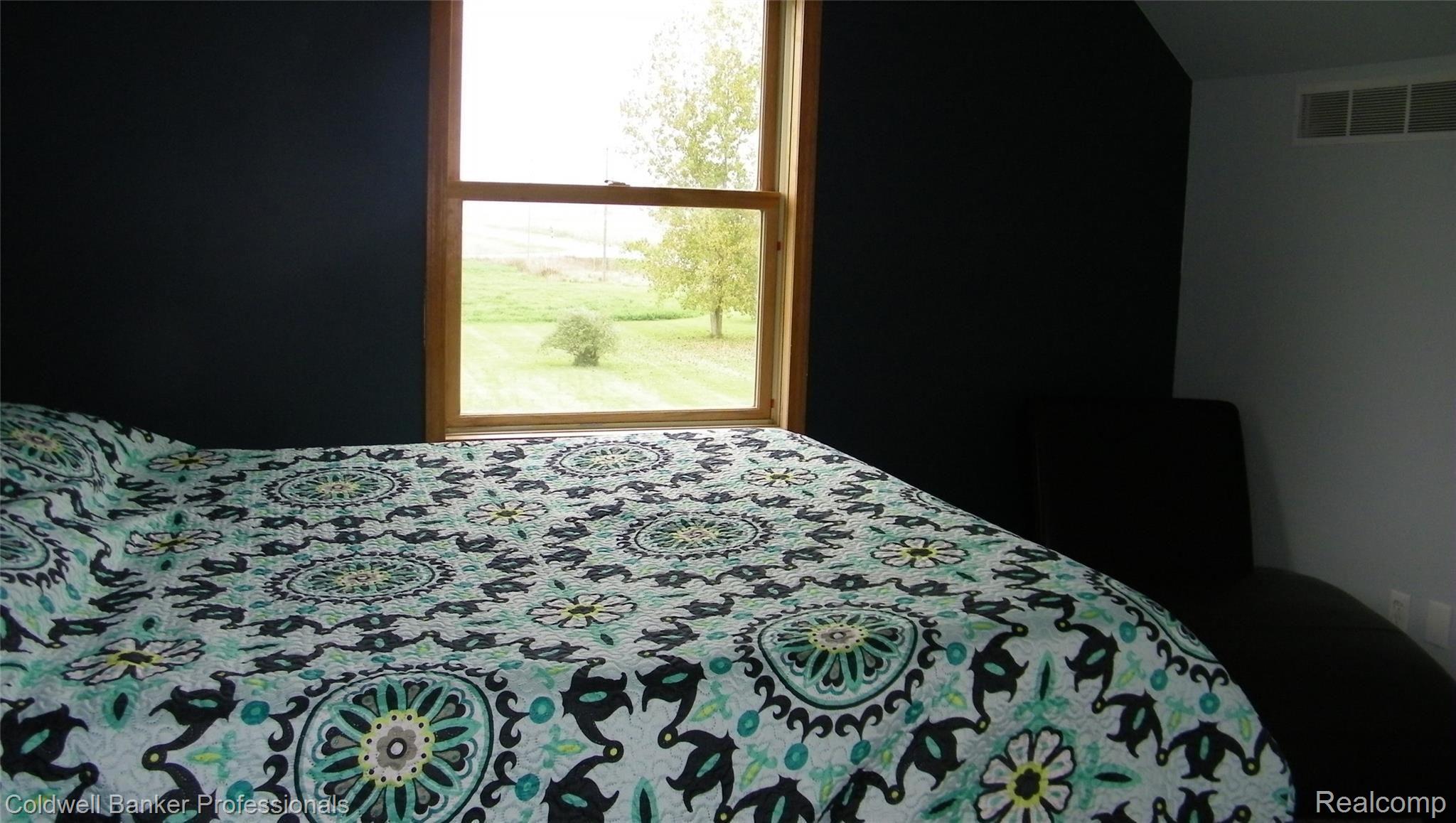 2475 Barnes Road Silverwood, MI 48760 - Photo 24 of 31 102_0509.JPG