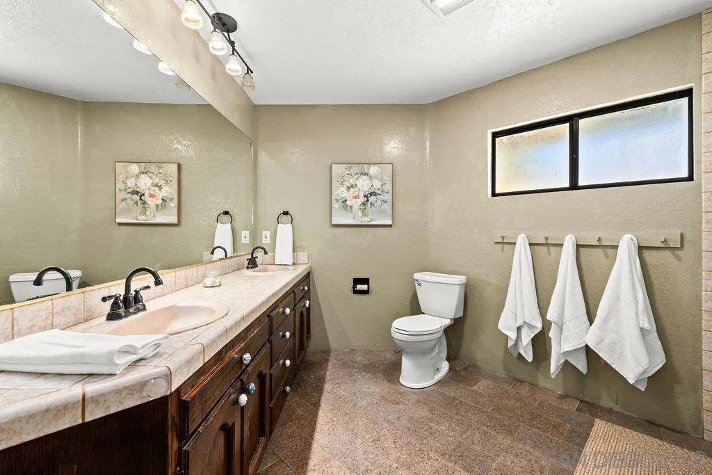 11725 Sierra Rojo Road Valley Center, CA 92082 - Photo 31 of 55 Gallery Image 31