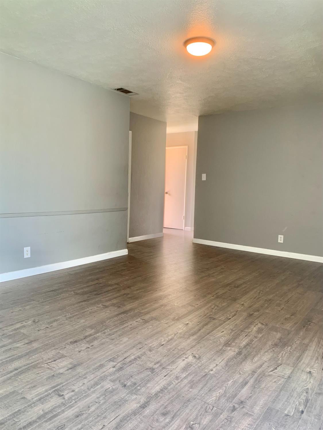 611 Rall Avenue Clovis, CA 93612 - Photo 12 of 31