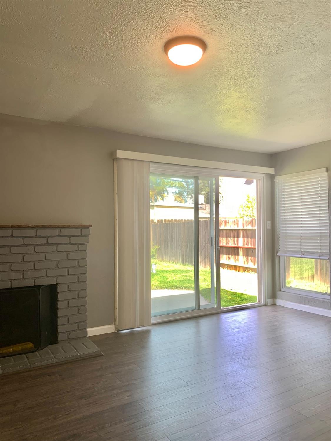 611 Rall Avenue Clovis, CA 93612 - Photo 10 of 31