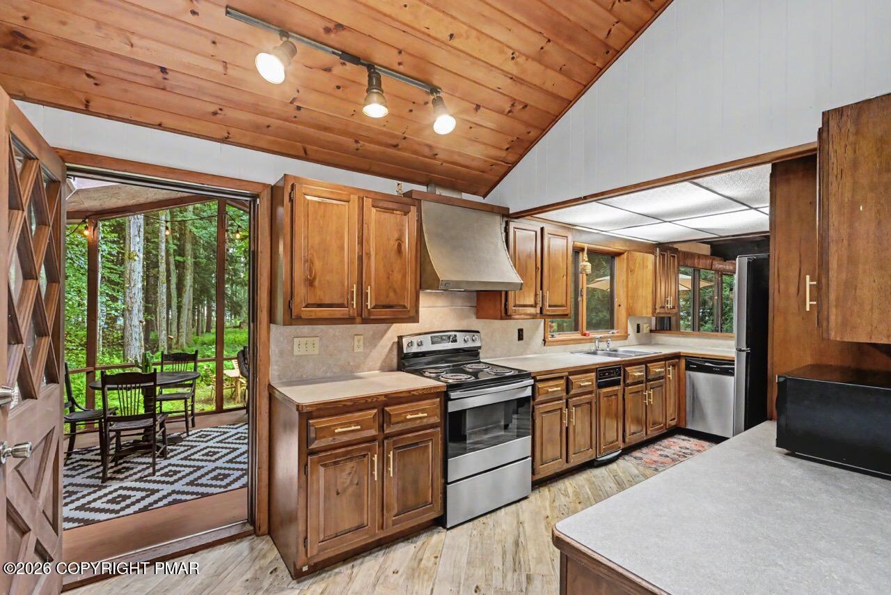 1177 Deer Trail Road Pocono Pines, PA 18350 - Photo 37 of 104 1177 Deer Trail Rd 36 Large