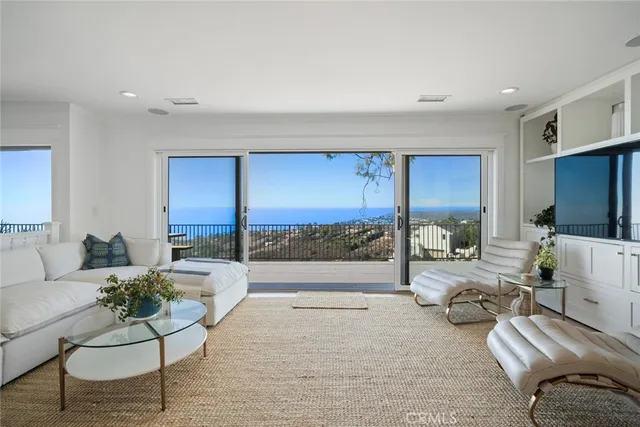 $4,950,000 | 2855 Zell Drive, Laguna Beach, CA 92651
