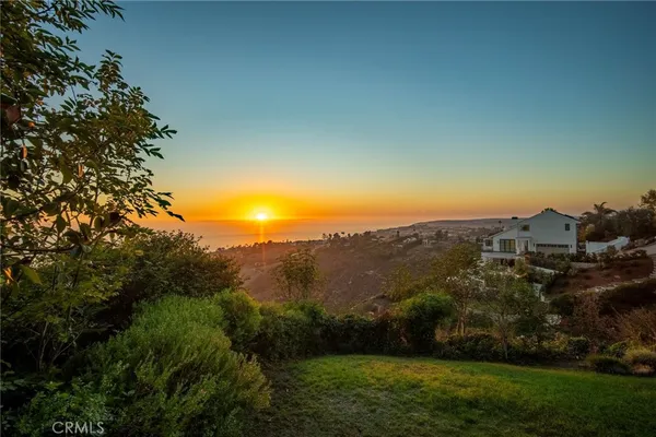 $4,650,000 | 2855 Zell Drive, Laguna Beach, CA 92651