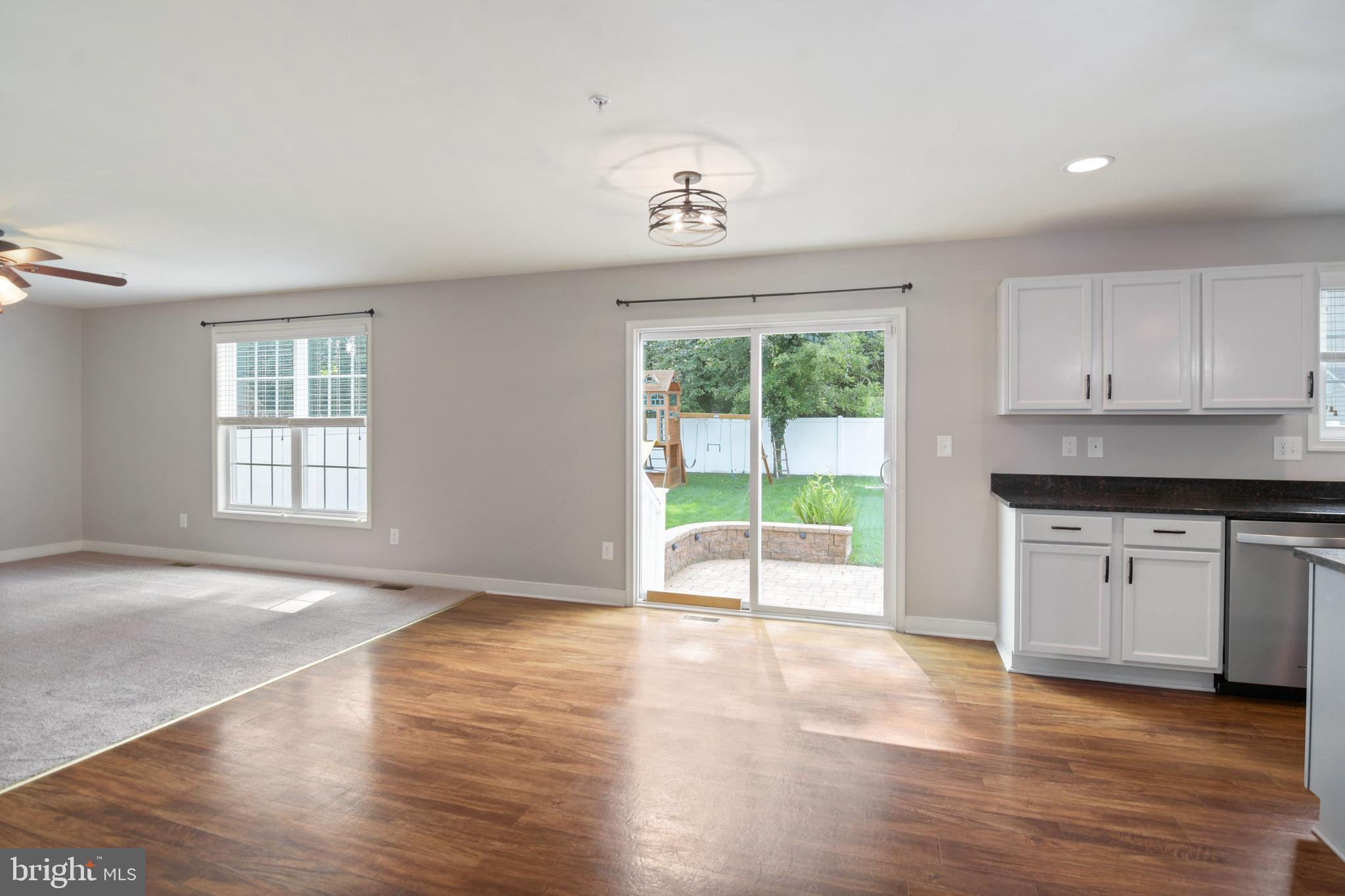 329 Chestnut Road Linthicum Heights, MD 21090 - Photo 14 of 40 Breakfast Room