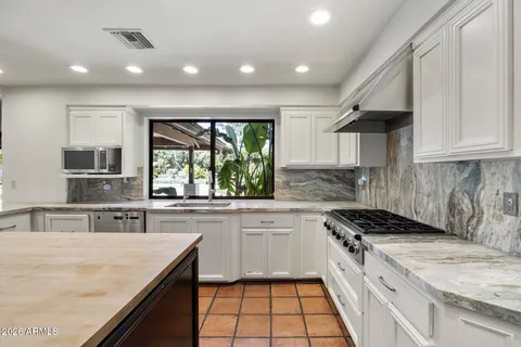 $3,295,000 | 6339 North 48th Place, Paradise Valley, AZ 85253